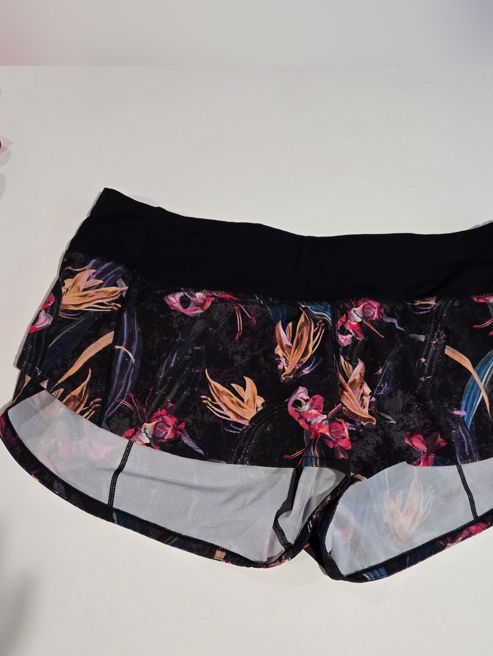Women’s Black Floral Speed Up Shorts
